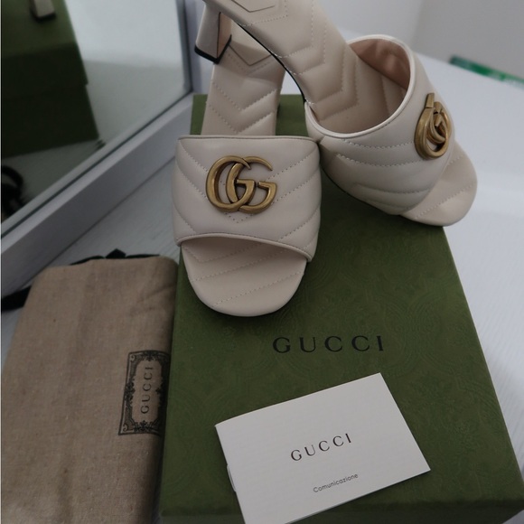 Women’s Gucci kitten heels, cream colored, size 39.5 (9.5 US) - Picture 2 of 6